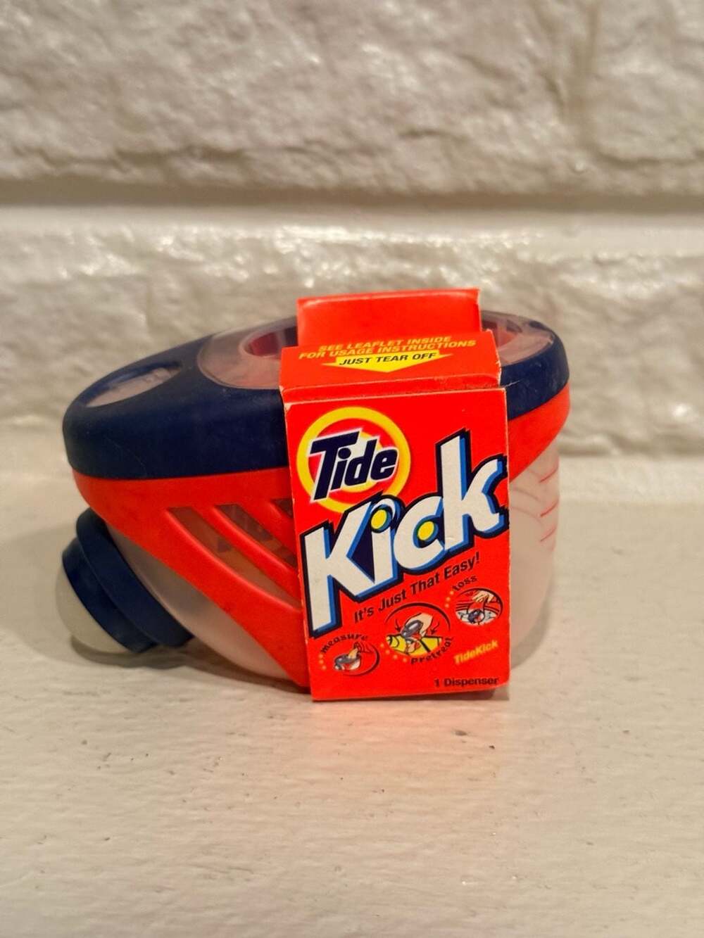 Vintage Tide Kick Laundry Detergent Dispenser Pretreater Rare Y2K